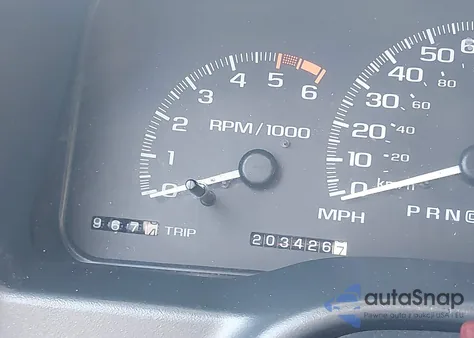 2000 GMC Yukon Denali z USA, uszkodzony, nr VIN 1GKEK63R4YR218340